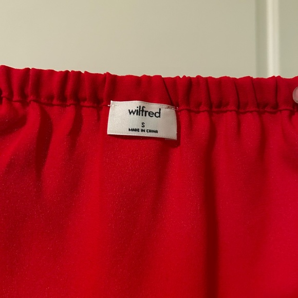 Aritzia Off-the-Shoulder Red Top (size S) - Picture 4 of 4
